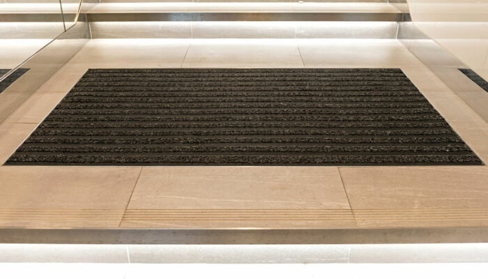 6 things that shouldn’t be cleaned using paper towels