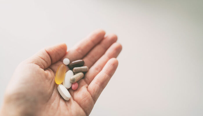 4 side effects of taking excessive vitamin B12 supplements